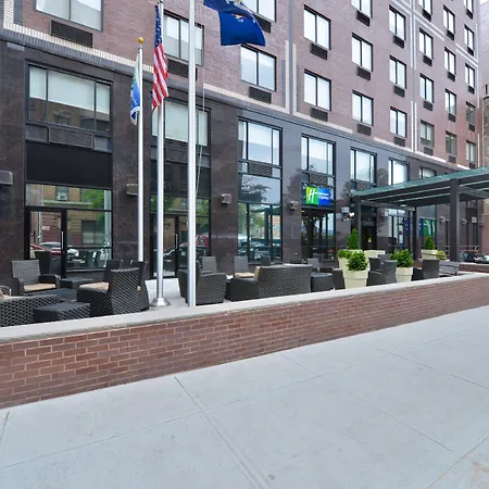 Holiday Inn Express Manhattan Midtown West By Ihg